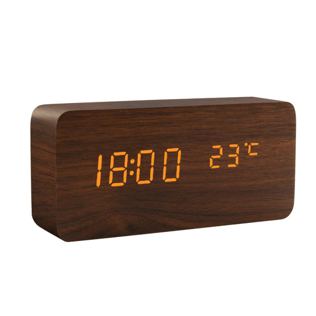 LED-Digitalwecker aus Holz